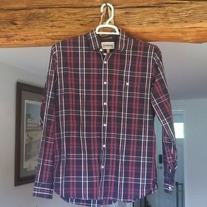 Long Sleeve Button Down Shirt. Slim fit.